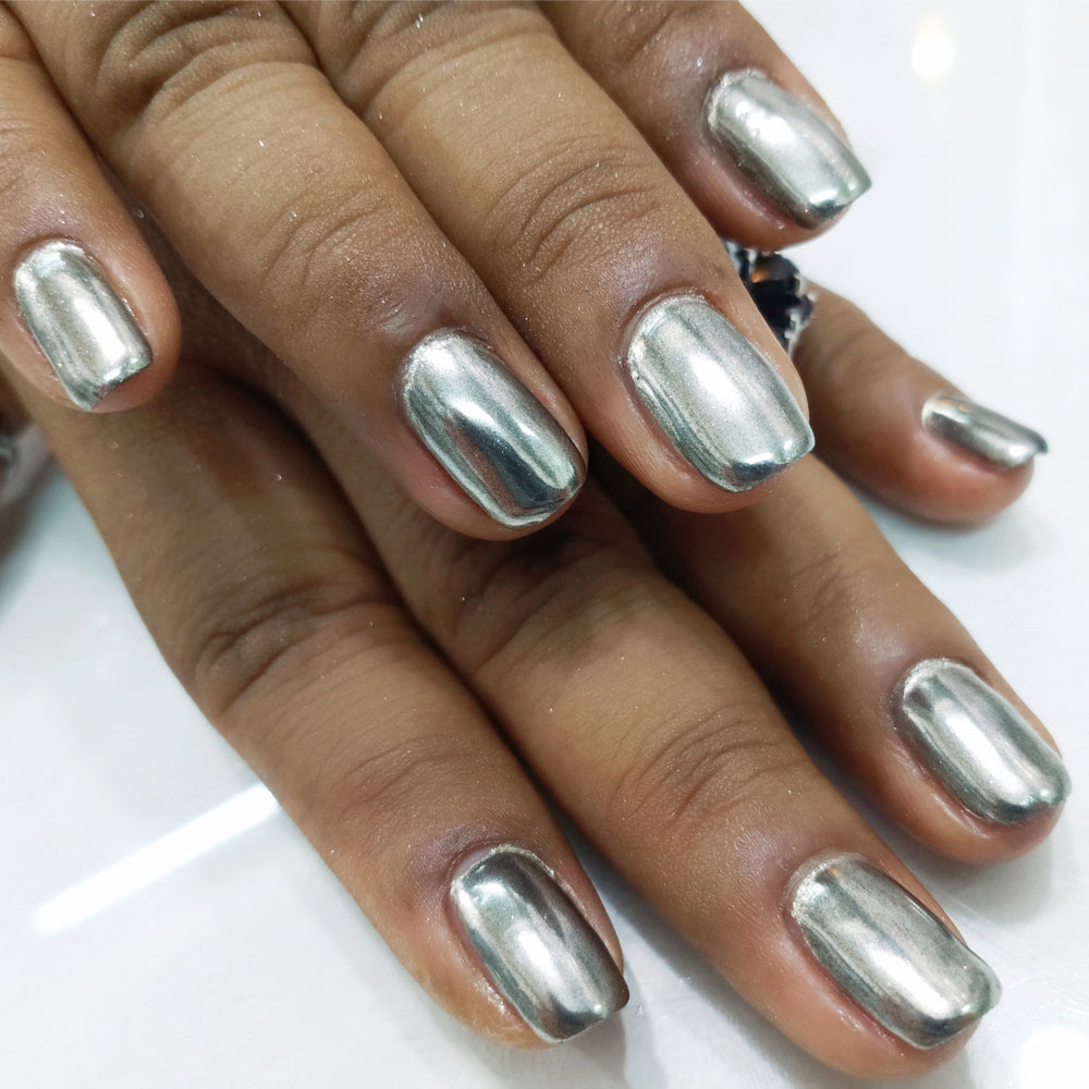 Shiny silver chrome nails